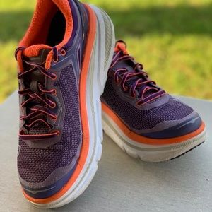Hoka One One Bondi 4 Woman’s size 7.5